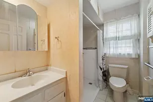 55 Victor Pl, Hawthorne, NJ 07506 - Photo 17