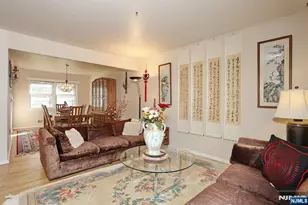 18 Schirra Dr, Wanaque, NJ 07465 - Photo 9