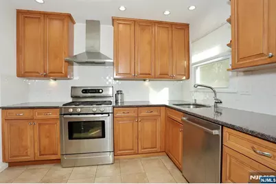 18 Schirra Drive, Wanaque, NJ 07465 - Photo 13