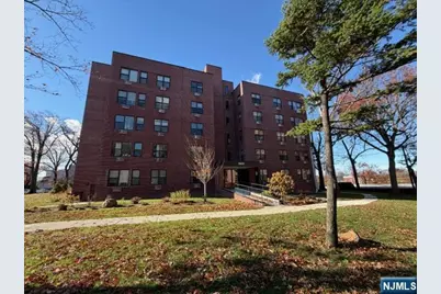 3011 Edwin Avenue 3B #3B, Fort Lee, NJ 07024 - Photo 1