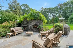 307 Freemans Ln, Franklin Lakes, NJ 07417 - Photo 9