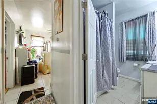 240-242 Ellis Ave, Irvington, NJ 07111 - Photo 9