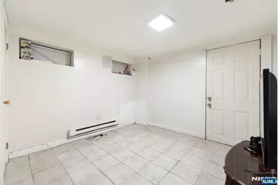 424 Summer Avenue, Newark, NJ 07104 - Photo 23