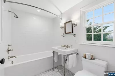 15 Poe Avenue, Bloomfield, NJ 07003 - Photo 23