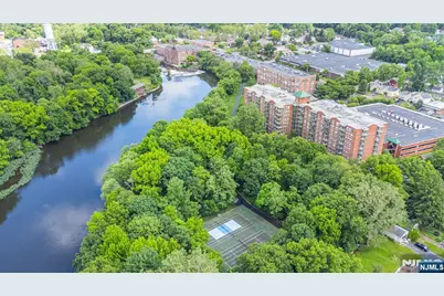 240 Main Street 313 #313, Little Falls Township, NJ 07424 - Photo 27