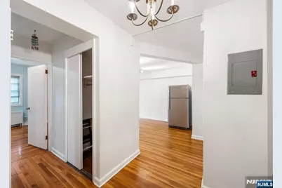 3061 Edwin 3E #3E, Fort Lee, NJ 07024 - Photo 3