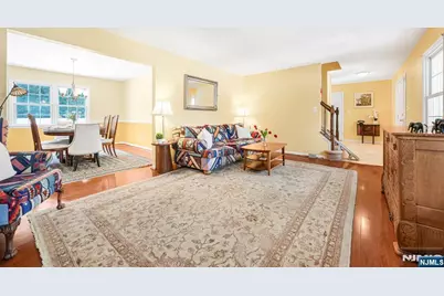 16 Agawam Drive, Wayne, NJ 07470 - Photo 5