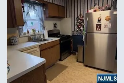 300 John Ochs Drive, Saddle Brook Township, NJ 07663 - Photo 7