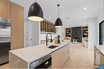 327 Harristown Road, Glen Rock, NJ 07452 - Photo 9