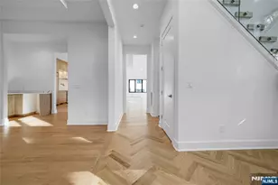 33 Oliver Rd, Paramus, NJ 07652 - Photo 7