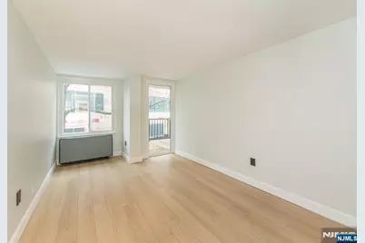 1 Wall Street 1E #1E, Fort Lee, NJ 07024 - Photo 17