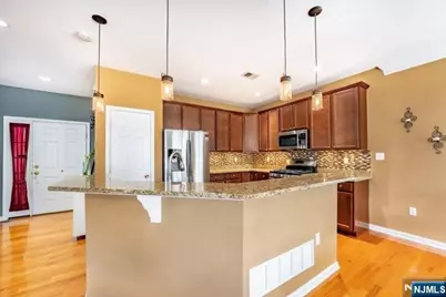 457 Teneyke Place, Rahway, NJ 07065 - Photo 5