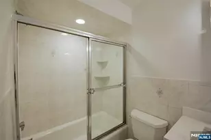 343B Harriet Ave, Palisades Park, NJ 07650 - Photo 31