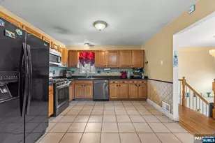 32 Hayward Pl, Wallington, NJ 07057 - Photo 9