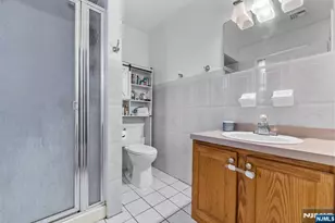 32 Hayward Pl, Wallington, NJ 07057 - Photo 15