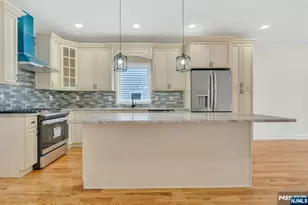 372 Rutherford Blvd, Clifton, NJ 07014 - Photo 5