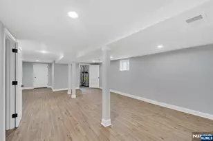 372 Rutherford Blvd, Clifton, NJ 07014 - Photo 33