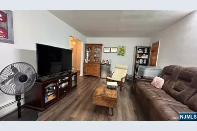1307 Inwood Terrace 1 #1, Fort Lee, NJ 07024 - Photo 3