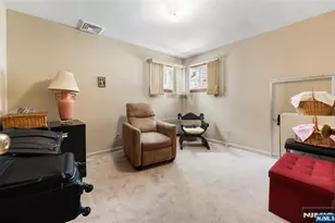 722 Oak St, Ridgefield, NJ 07657 - Photo 7