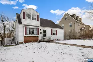 97 Long Hill Dr, Clifton, NJ 07013 - Photo 3