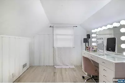 97 Long Hill Drive, Clifton, NJ 07013 - Photo 13