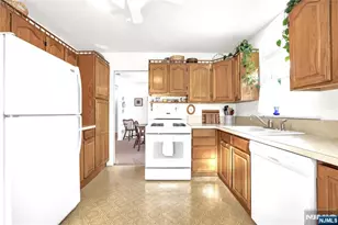 298 Boulevard, Pequannock Township, NJ 07444 - Photo 13