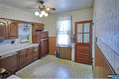 235 Dundee Avenue, Paterson, NJ 07503 - Photo 11