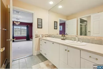 84 Walsh Drive, Mahwah, NJ 07430 - Photo 29