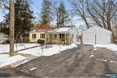 23 Lindy Place, Old Tappan, NJ 07675 - Photo 3