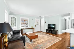 23 Lindy Pl, Old Tappan, NJ 07675 - Photo 5