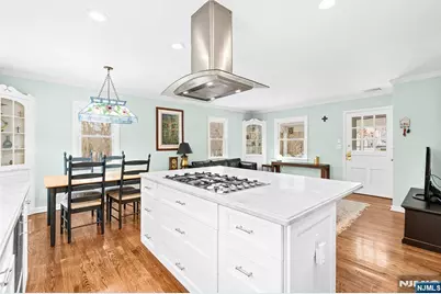 23 Lindy Place, Old Tappan, NJ 07675 - Photo 11