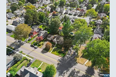 824 Summit Avenue, Hackensack, NJ 07601 - Photo 23