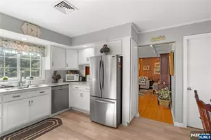 824 Summit Ave, Hackensack, NJ 07601 - Photo 7