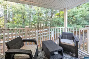 1034 Castle Rd, Mahwah, NJ 07430 - Photo 21