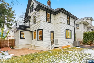180 Crescent Avenue, Leonia, NJ 07605 - Photo 41