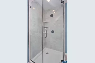 129 Sanford Avenue, Emerson, NJ 07630 - Photo 33