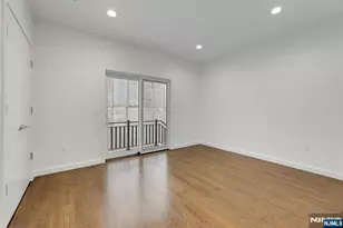 716 Undercliff Ave 716, Edgewater, NJ 07020 - Photo 33