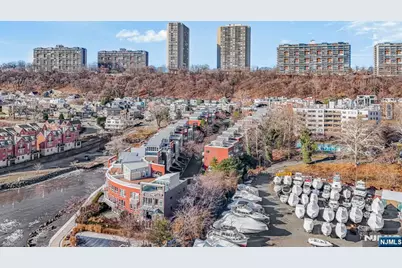 9 Vela Way, Edgewater, NJ 07020 - Photo 35