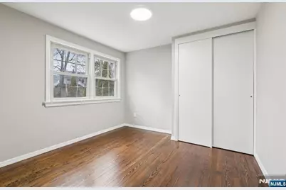 64 Surrey Lane, Clifton, NJ 07012 - Photo 19