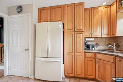 15-14 Radburn Road, Fair Lawn, NJ 07410 - Photo 17