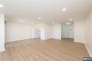 1111 River Road G5, Edgewater, NJ 07020 - Photo 3