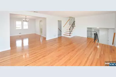 113 Woods Avenue, Bergenfield, NJ 07621 - Photo 11