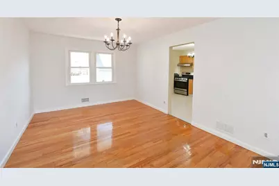 113 Woods Avenue, Bergenfield, NJ 07621 - Photo 9