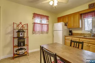 176 Trotta Dr, New Milford, NJ 07646 - Photo 3