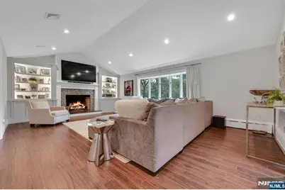 12 Hidden Glen Road, Upper Saddle River, NJ 07458 - Photo 15