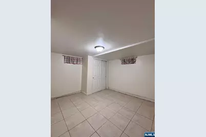 52 Hobart Place, Totowa, NJ 07512 - Photo 19