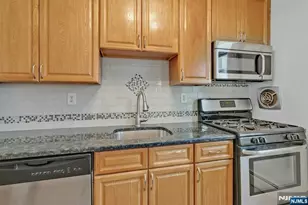 37 Knox Terrace 2B, Wayne, NJ 07470 - Photo 9