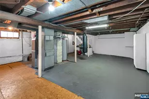 147 Knollwood Terrace, Clifton, NJ 07012 - Photo 13