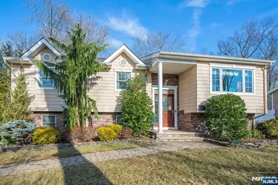 3 Springdale Road, West Caldwell, NJ 07006 - Photo 3