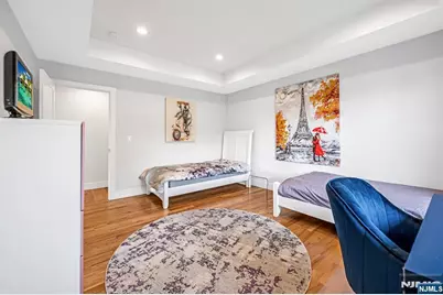 275 14th B #B, Palisades Park, NJ 07650 - Photo 29